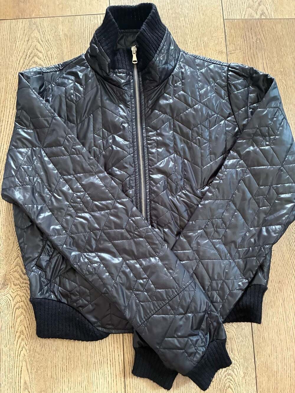 Hysteria Women's Black Quilted Bomber Jacket MADE IN ITALY-preloved-Size M